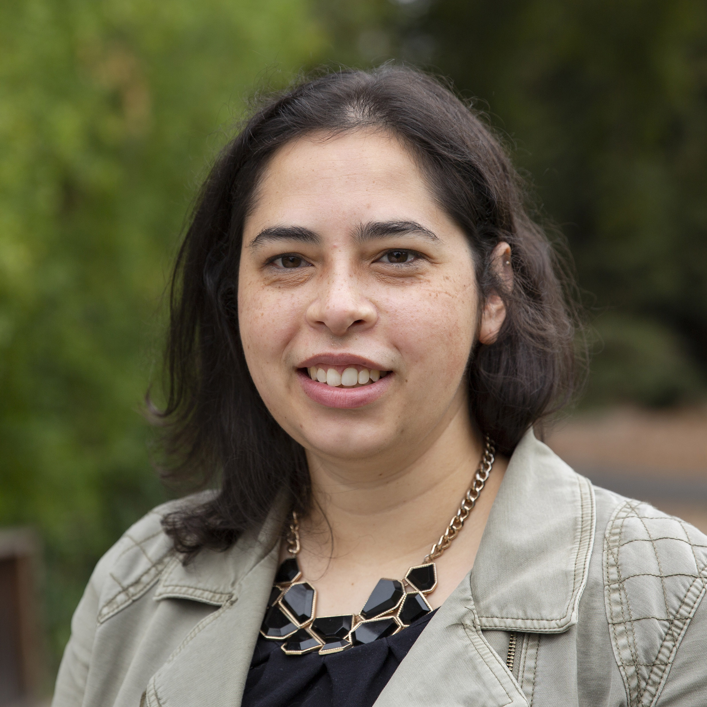 Danielle Rivera headshot