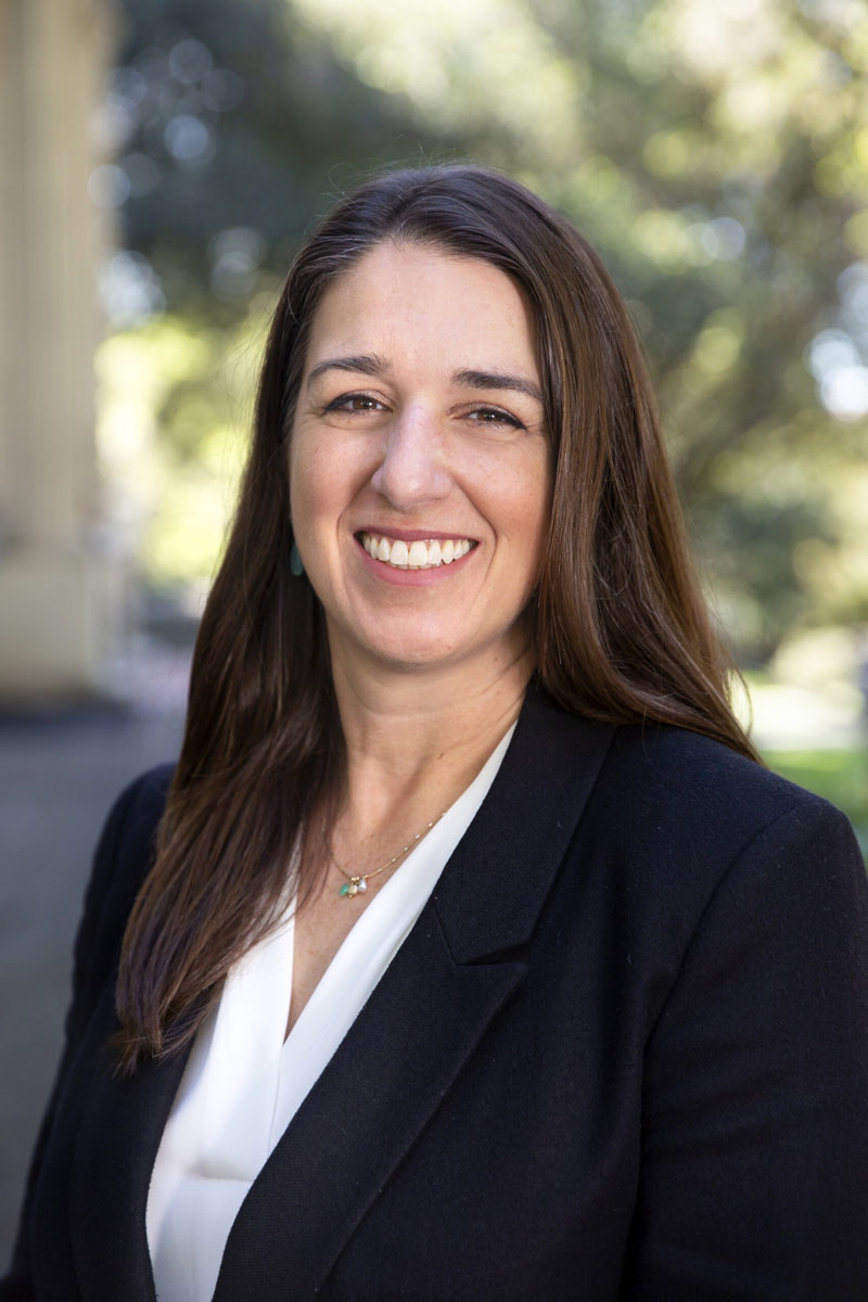 Headshot of Amanda Okamoto