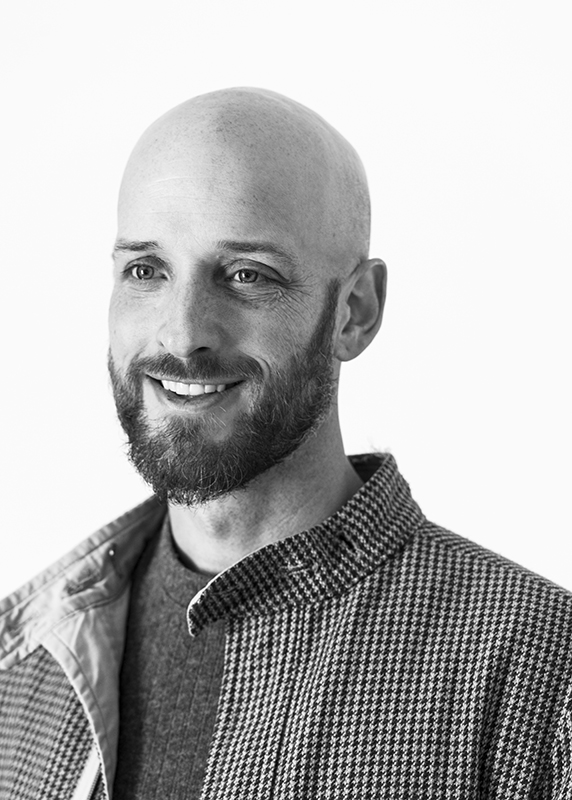 Photo of Seth Holmes.