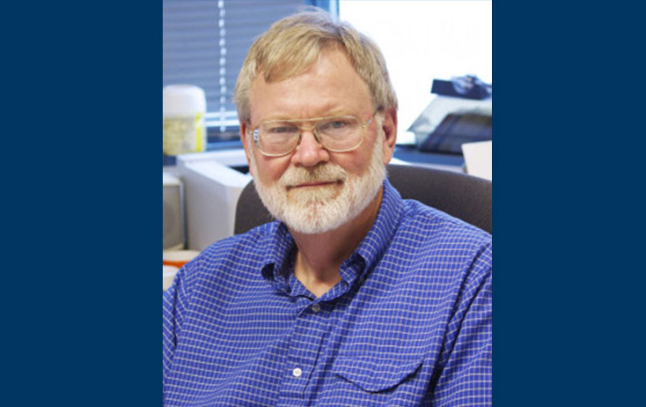 Headshot of Stephen Lindow