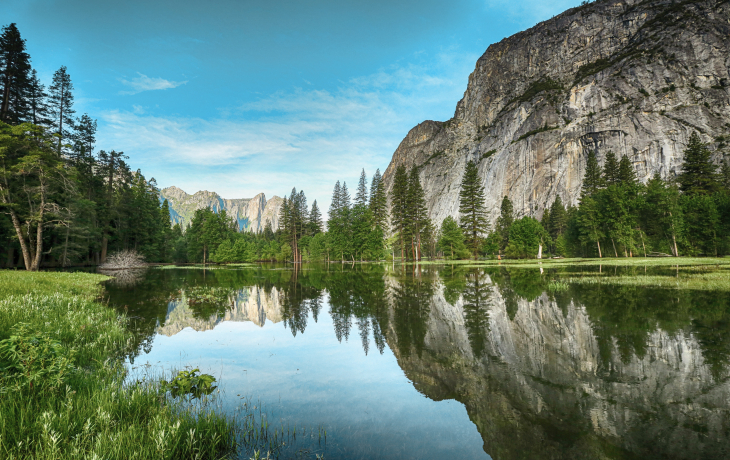 View of Sierra Mountains from Yosemite National Park